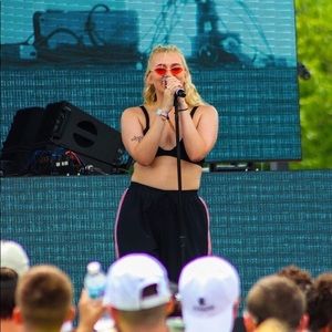 Meet your Posher, Allison